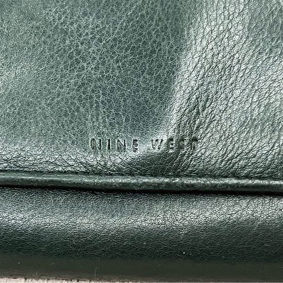 Vintage Nine West Genuine Leather Women’s Trifold Pocketbook Wallet-Dark Green - Picture 3 of 13
